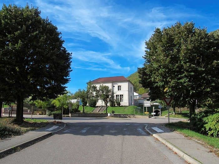 [La rénovation de la gare de Laissey]